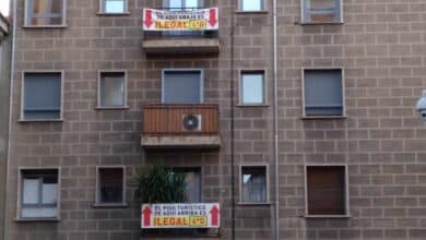 La oferta de pisos turísticos marca récords en Madrid y ninguno tiene la licencia obligatoria