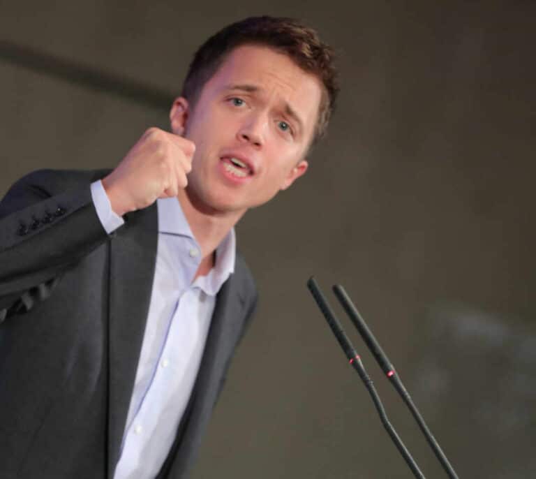 Errejón se opone a castigar con cárcel la apología del franquismo y lo defiende como "libertad de expresión"