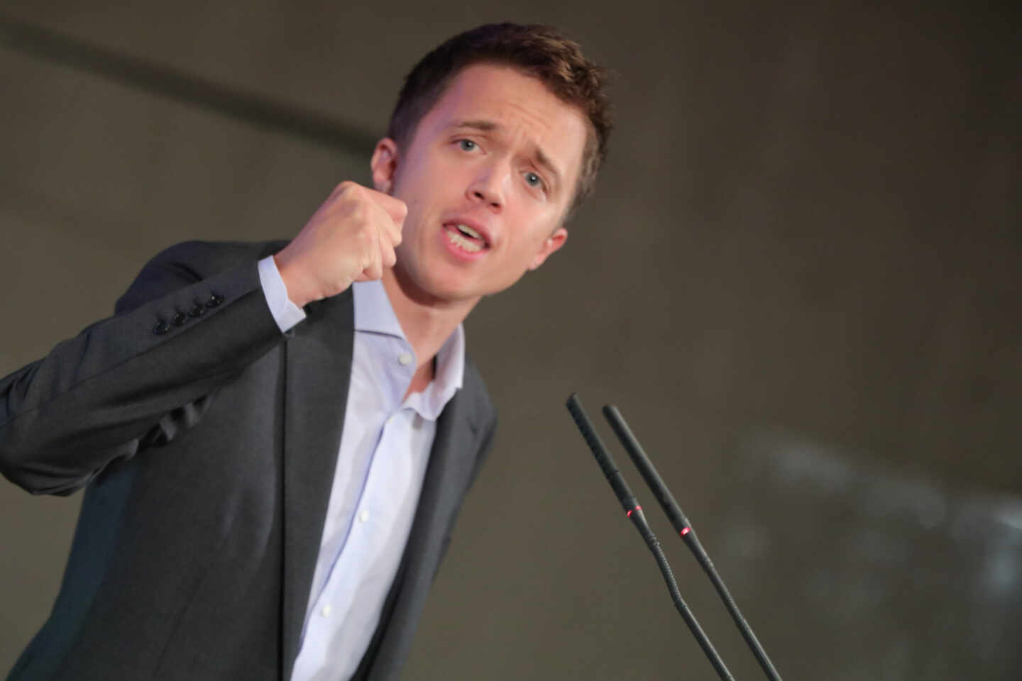 Errejón se opone a castigar con cárcel la apología del franquismo y lo defiende como "libertad de expresión"