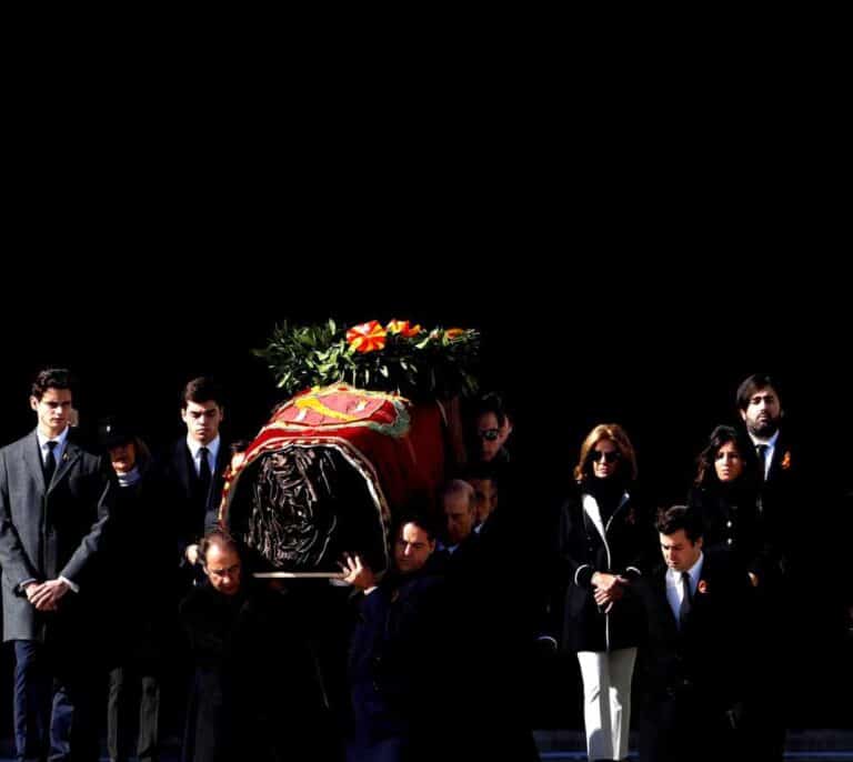 Sánchez vuelve a resucitar a Franco