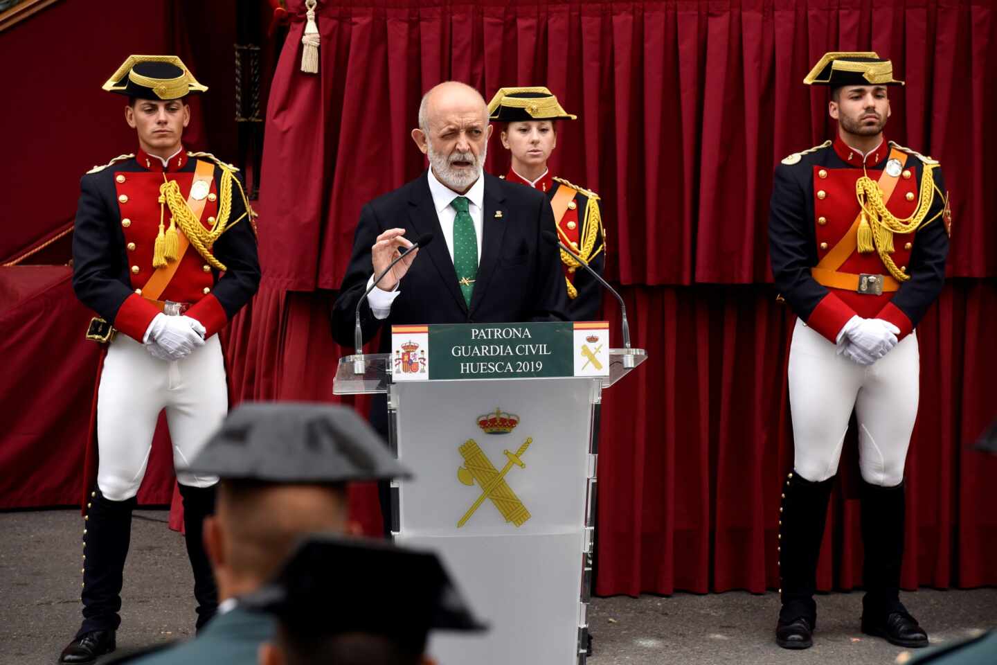 Policías y guardias civiles responden a la Generalitat: "Estaremos aquí siempre"