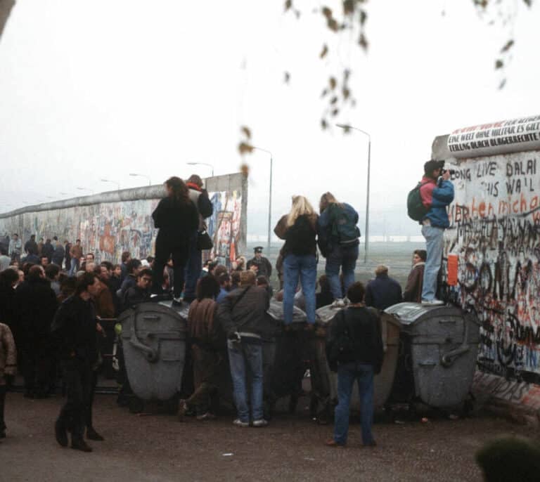 155, 302, 10.315: un viaje por el Muro de Berlín a través de sus cifras