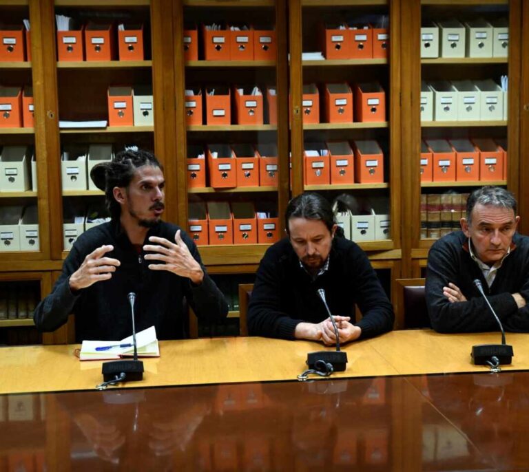 Los 12 escaños que Podemos teme perder por 'culpa' de Errejón