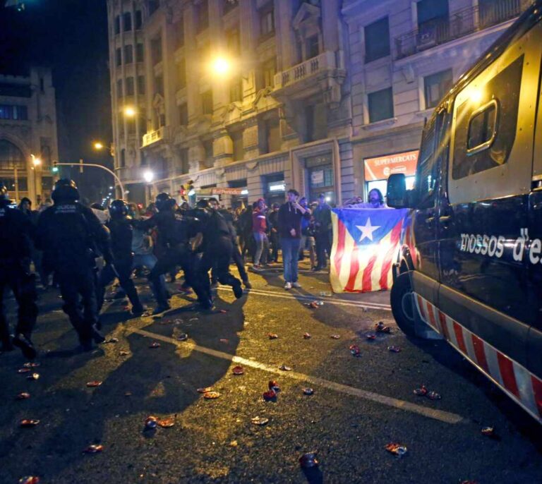 Los mossos temen que los expedientes se conviertan en una "caza de brujas" política para contentar a la CUP