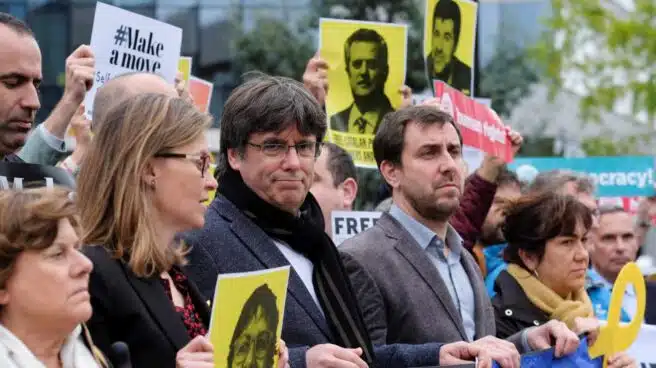 La Fiscalía belga pone trabas a la euroorden contra Puigdemont y pide a España que la reenvíe traducida