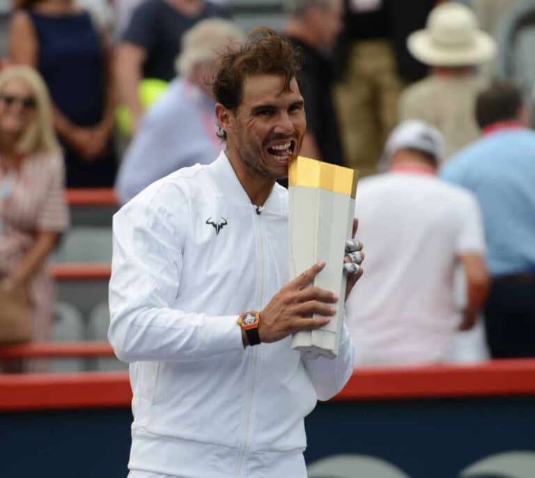 Rafa Nadal recibirá la 'Cruz de Plata' por su colaboración con la Guardia Civil
