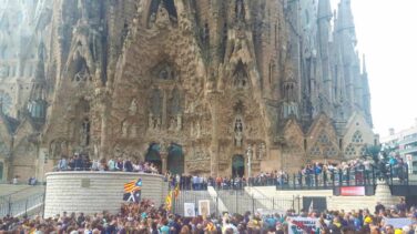 La Sagrada Familia cierra sus puertas por el bloqueo de cientos de manifestantes