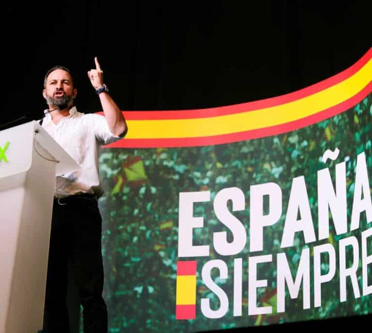 La primera encuesta tras la exhumación de Franco acerca a Vox a los 40 diputados