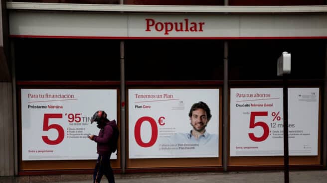 sucursal_popular2 La banca europea ha recortado casi medio millón de empleos desde el inicio de la crisis.