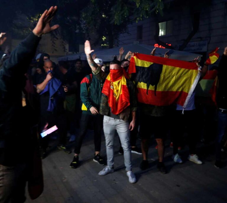 Choque entre ultras de extrema derecha y CDR en Barcelona