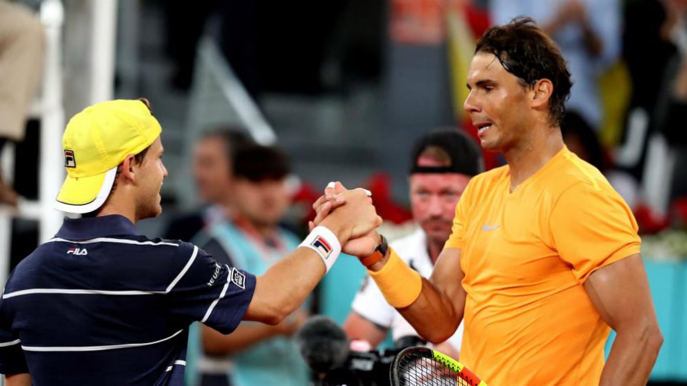 Nadal y Schwartzman se saludan tras un partido en la Caja Mágica