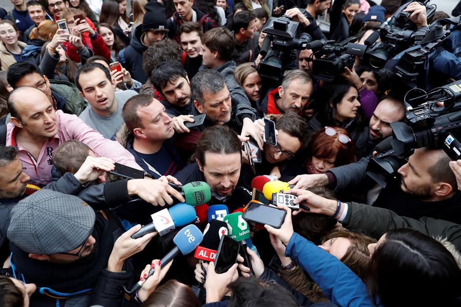 Iglesias recupera la "plurinacionalidad" para atraer al independentismo al acuerdo