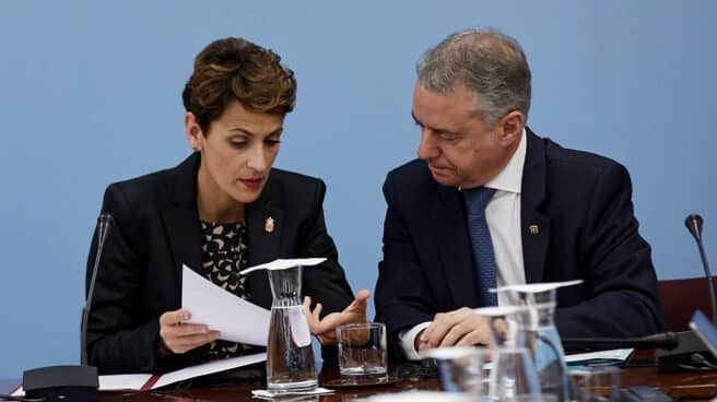 La presidenta de Navarra, María Chivite, junto al lehendakari, Iñigo Urkullu.