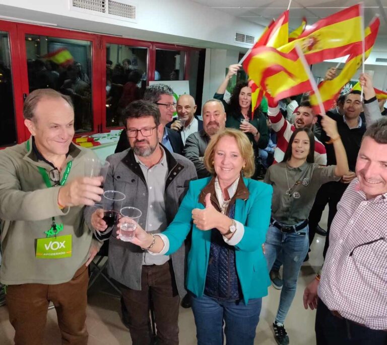 Vox cesa a su cúpula en Murcia y pone al frente a una gestora