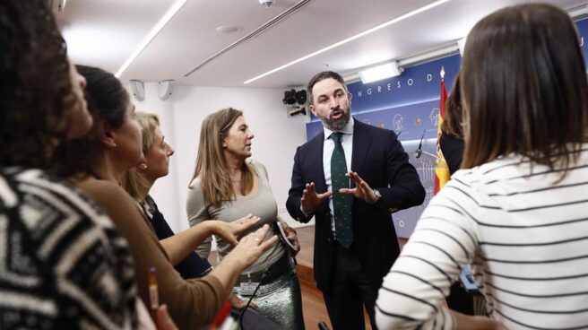 El líder de Vox, Santiago Abascal, durante una rueda de prensa.