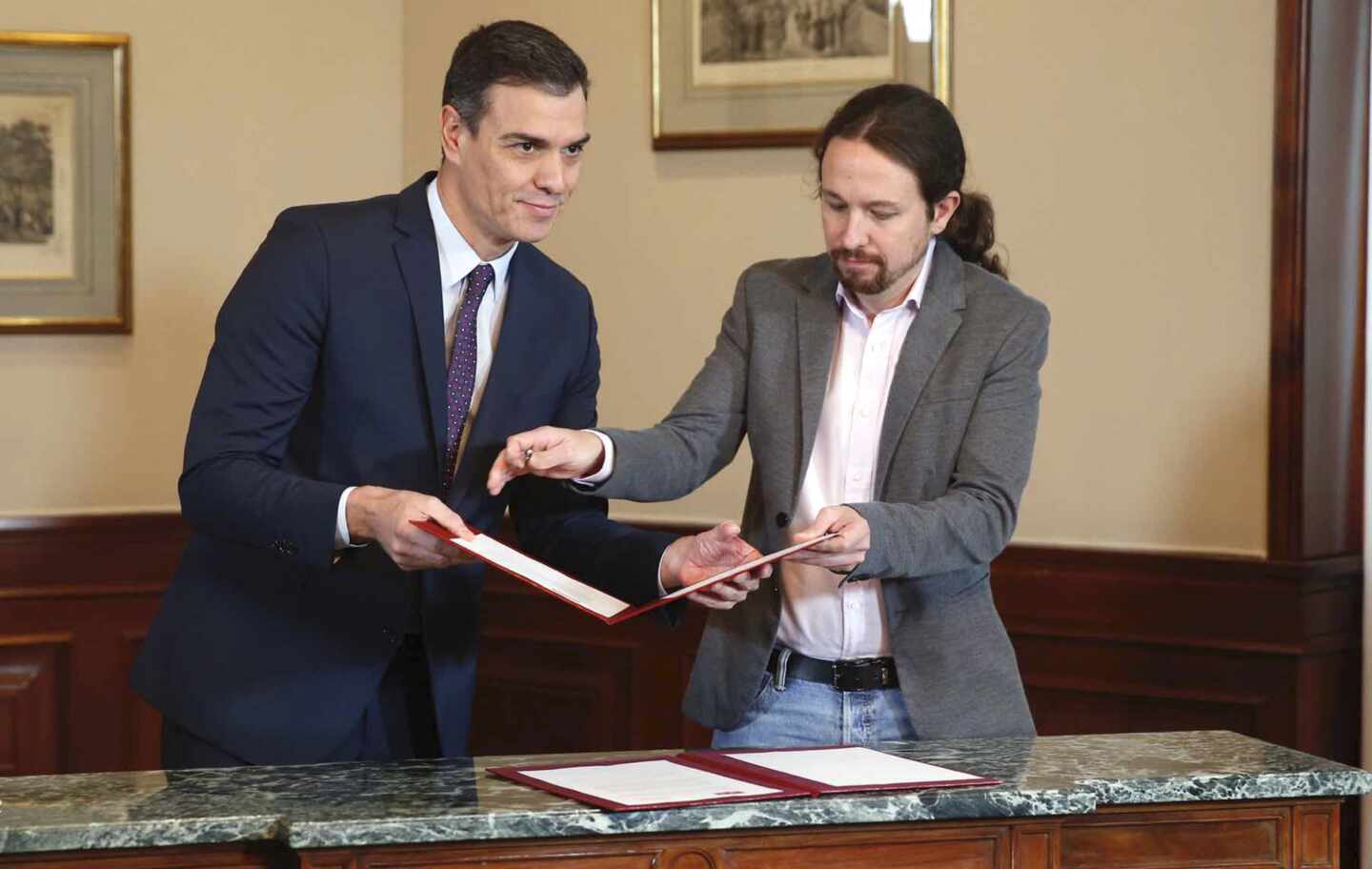 Sánchez e Iglesias presentarán esta tarde su programa de Gobierno de coalición