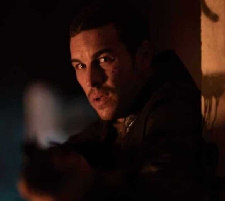 Mario Casas deja de lado la adolescencia para meterse en la piel de un padre sin hija
