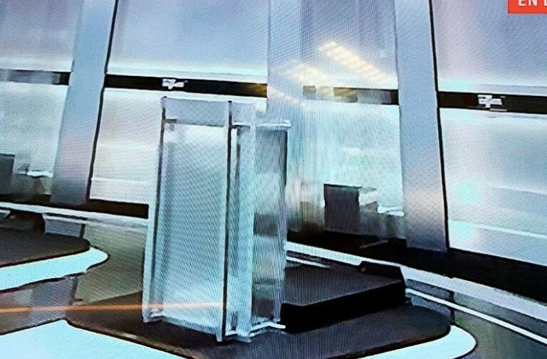 Ciudadanos desmiente que Rivera haya pedido un alzador para el debate electoral