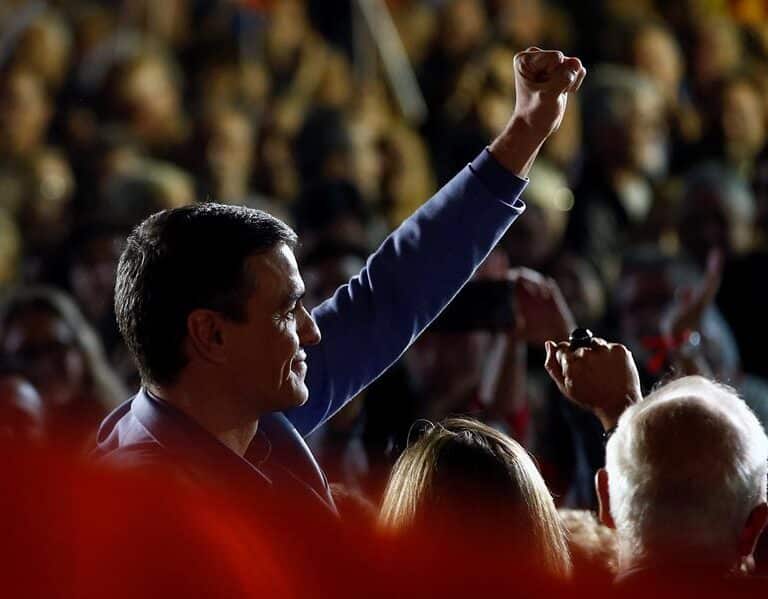 Pinchazo de los grandes partidos en los mítines de cierre de campaña