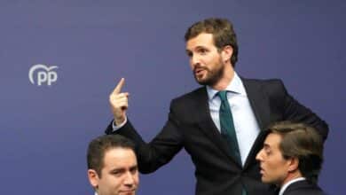 Casado anuncia que el PP "no va a ser partícipe" de la investidura de Sánchez