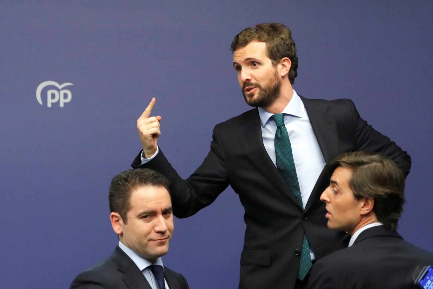 Casado anuncia que el PP "no va a ser partícipe" de la investidura de Sánchez