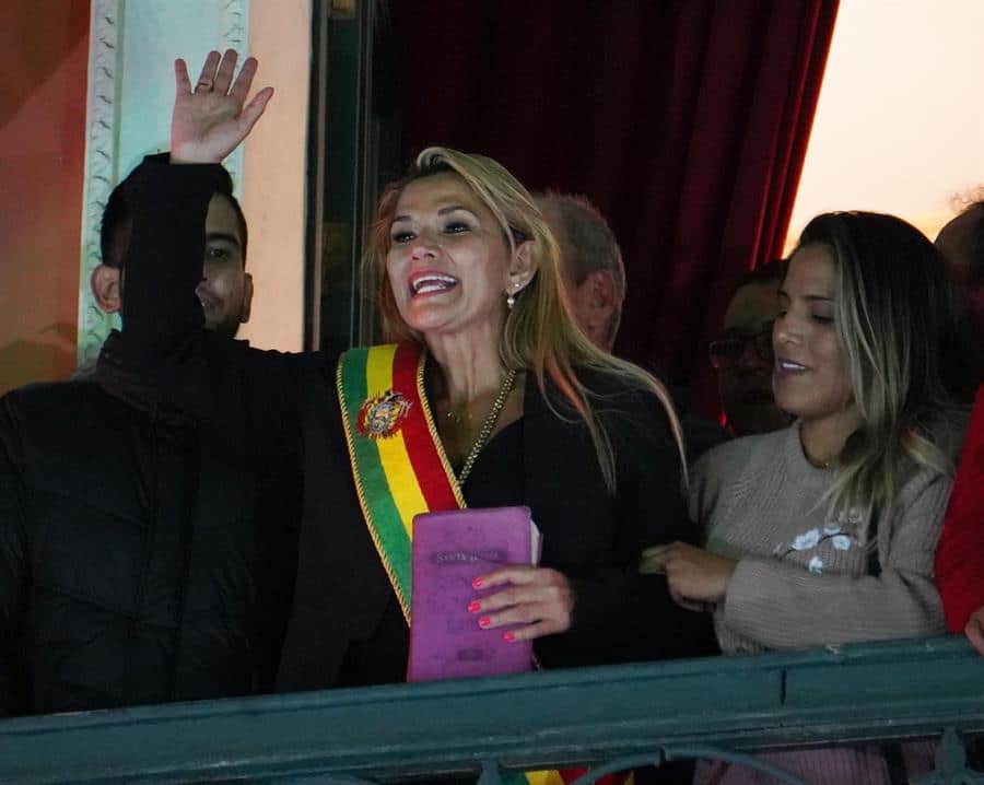 Nueva presidenta de Bolivia