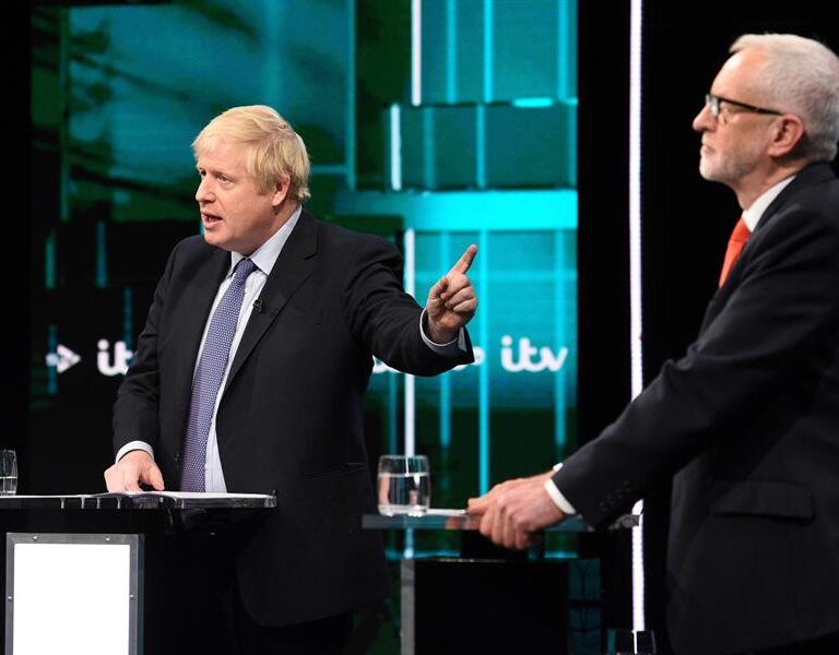Boris Brexit contra Corbyn cambio, la pugna por el 10 de Downing Street