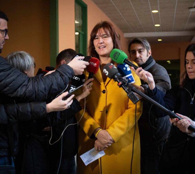Laura Borràs adjudicó 18 contratos a dedo a un amigo, según sostiene la juez