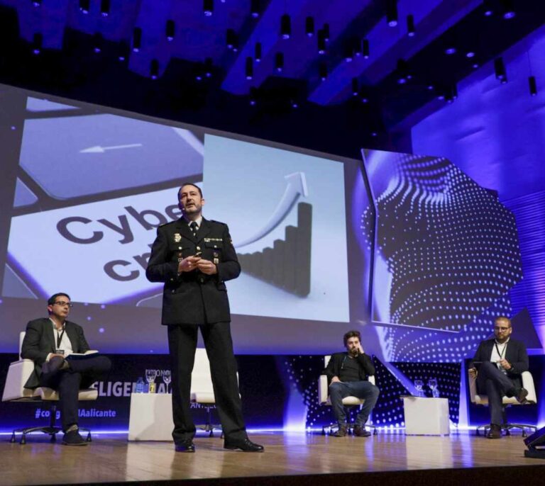La lucha de la Policía Nacional contra el cibercrimen: "Los malos tienen más recursos"