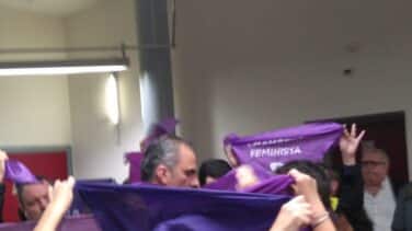 Escrache a Ortega Smith en su barrio: "Fuera fascistas de las instituciones"