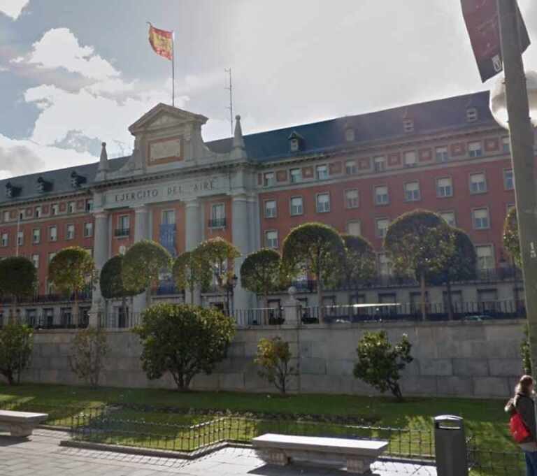 Defensa debate que el Ejército del Aire pase a llamarse Ejército del Aire y del Espacio
