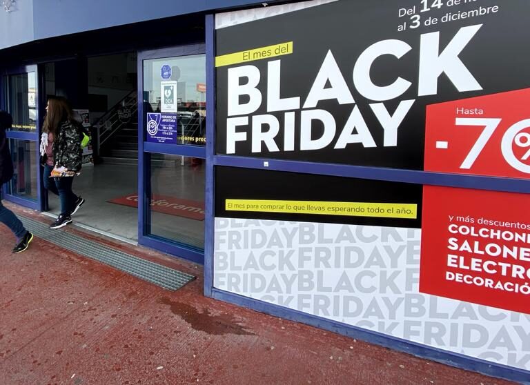 Consejos para que no te estafen en los días de compras más locos del año