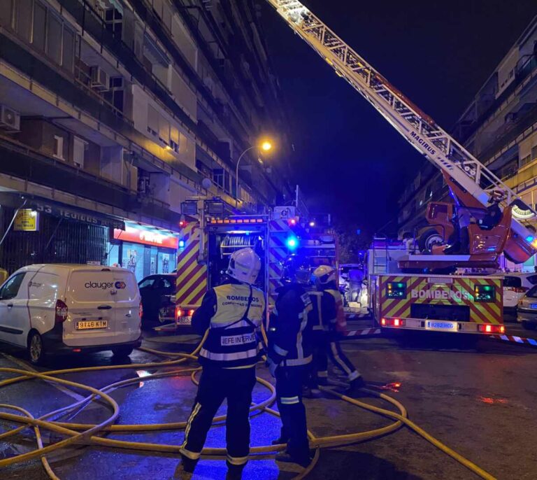 Un niño salva a sus dos hermanos de un incendio en Leganés con 32 heridos
