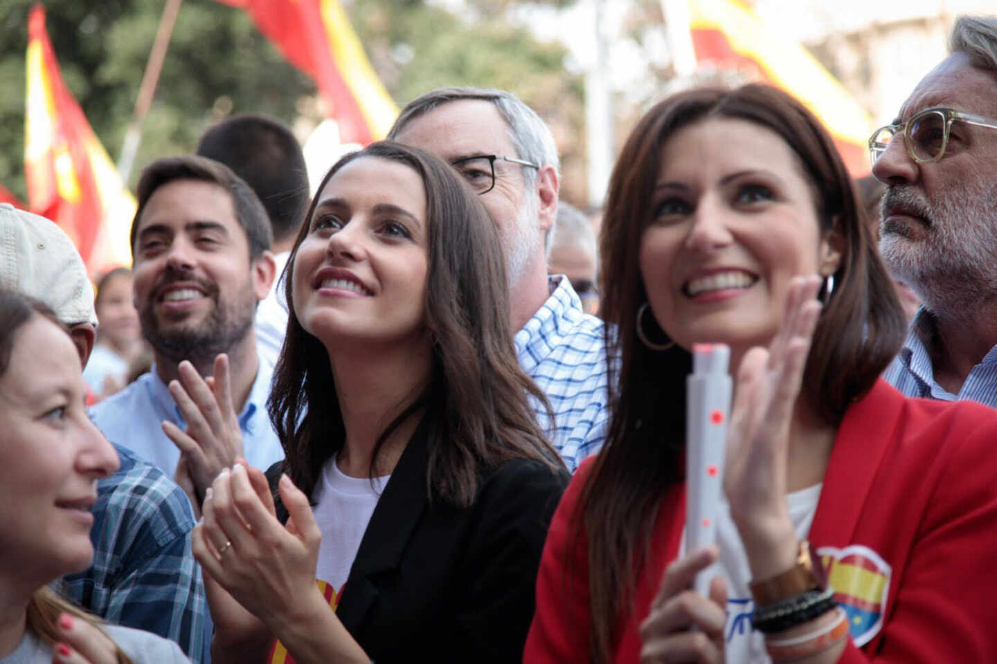 Ni con PP ni con PSOE: Ciudadanos sigue en caída libre y ve peligrar su feudo de Cataluña
