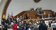 Trifulca en Caracas entre Javier Maroto y diputados chavistas: "¡Fascista, váyase al carajo!"