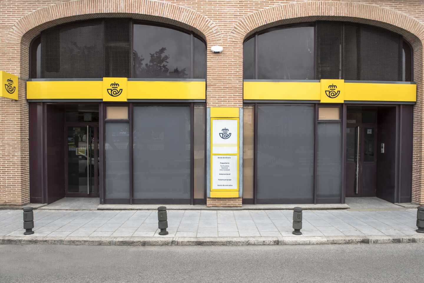 Más tecnología y servicios para los clientes: así evolucionan las oficinas de Correos