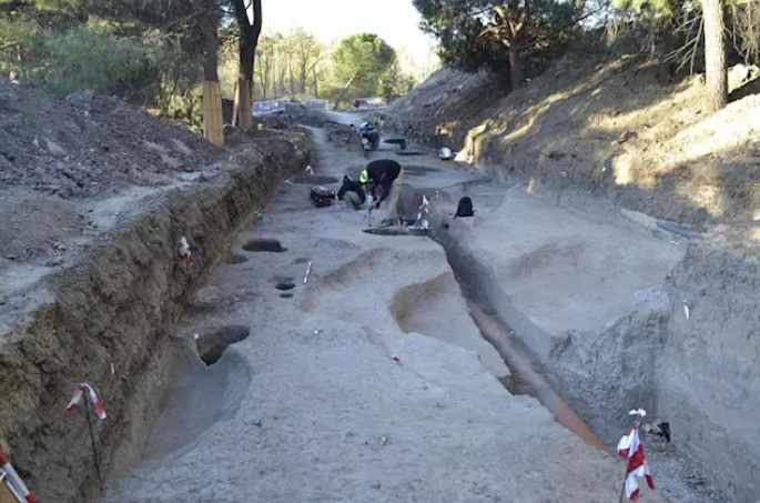 Hallan restos de un posible campamento militar romano en el campus de Somosaguas