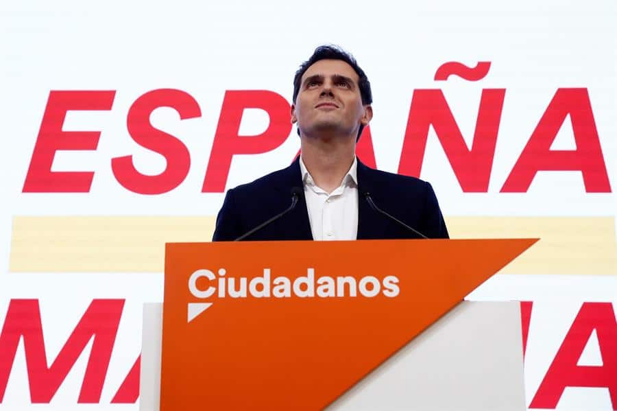 Rivera presenta su dimisión a la Ejecutiva de Ciudadanos tras el desastre electoral