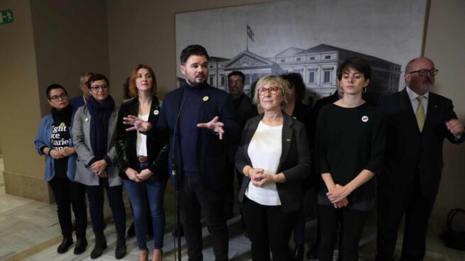 Gabriel Rufián y los diputados de ERC, en el Congreso.