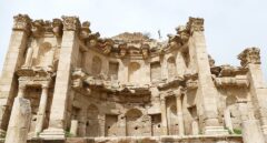 Apuñalados tres turistas, un guardia de seguridad y un guía turístico en Jordania