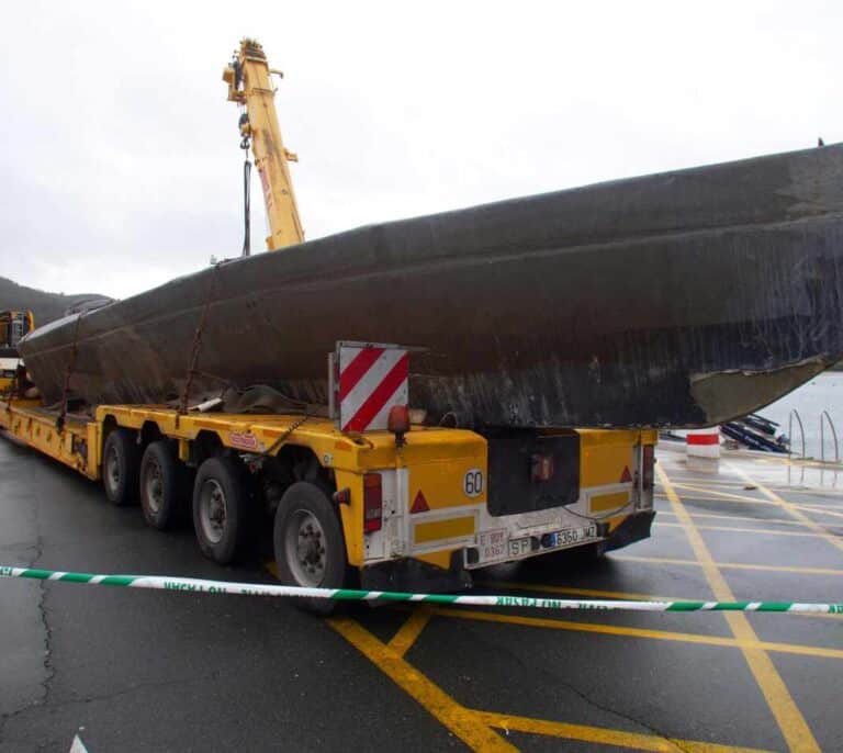 Detienen a un tripulante del 'narcosubmarino' que continuaba con el neopreno puesto