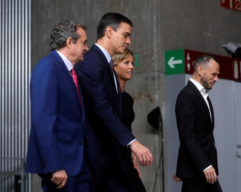 Prohibir referéndums y controlar TV3: las medidas de Sánchez sobre Cataluña