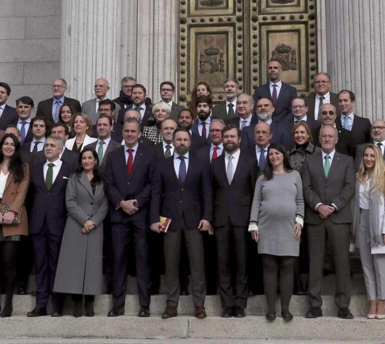 Abascal insinúa que la fuga de Hugo Carvajal es producto del pacto Sánchez-Iglesias