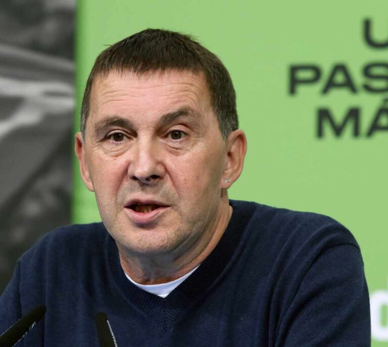 Otegi ve "imposible" una posición común del independentismo ante Sánchez