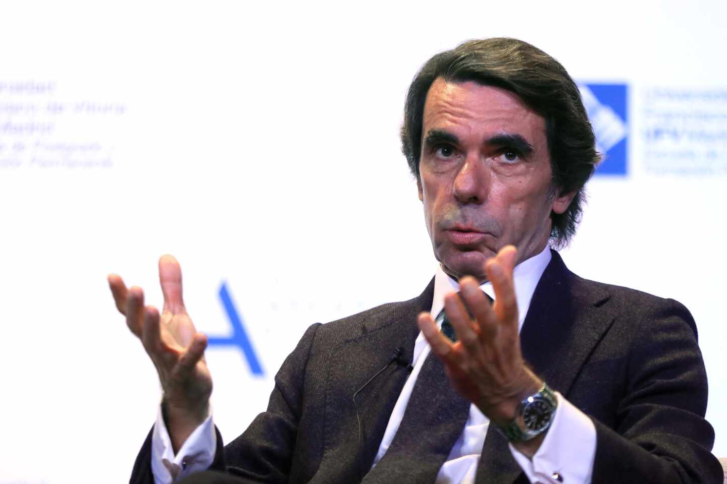 Aznar alerta del "máximo riesgo" para España de un Gobierno apoyado por Podemos y ERC
