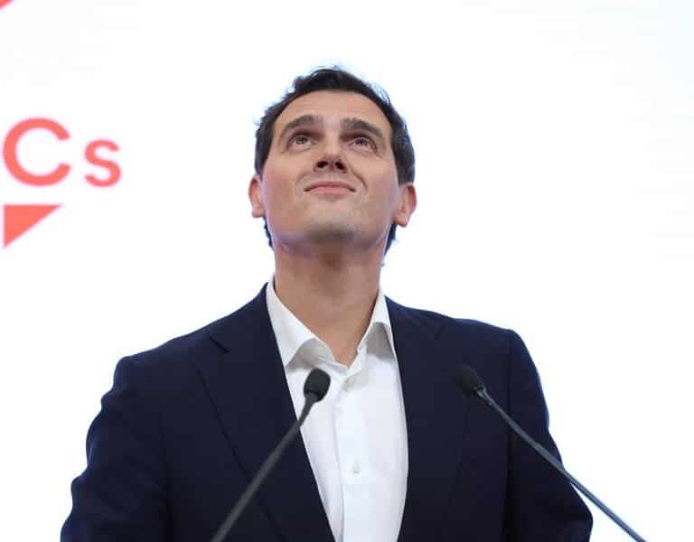 Albert Rivera ficha por un despacho de abogados