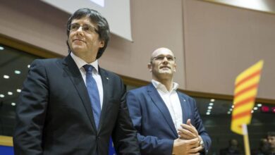 Un exdirigente de CDC alertó a Puigdemont que Romeva le ocultaba información