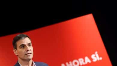 Sánchez repite la estrategia de Susana Díaz de confrontar con Vox al final de la campaña