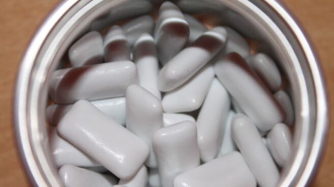 chewing_gum_sweetness_white_dental_care-981865