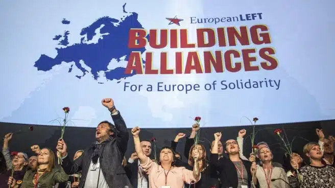 La izquierda populista europea se cita en España durante la investidura de Sánchez
